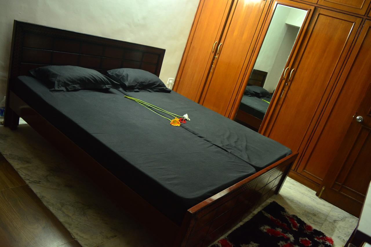 Social Rehab Downtown Hostel Bangalore Bagian luar foto